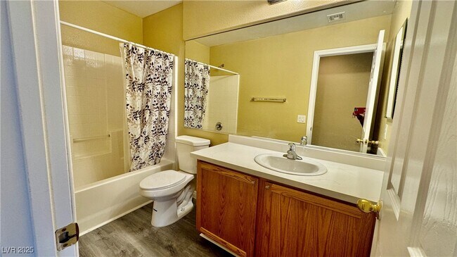 Foto del edificio - 804 Seneca Heights Ave