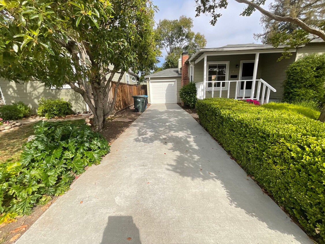 Primary Photo - Charming San Carlos Home in Prime Location!