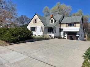 Building Photo - 1029 Yale Ave