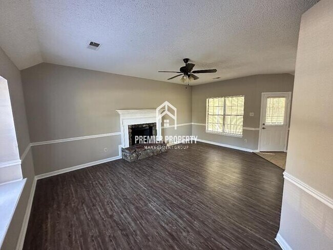 Building Photo - 4574 Sunnyslope Dr