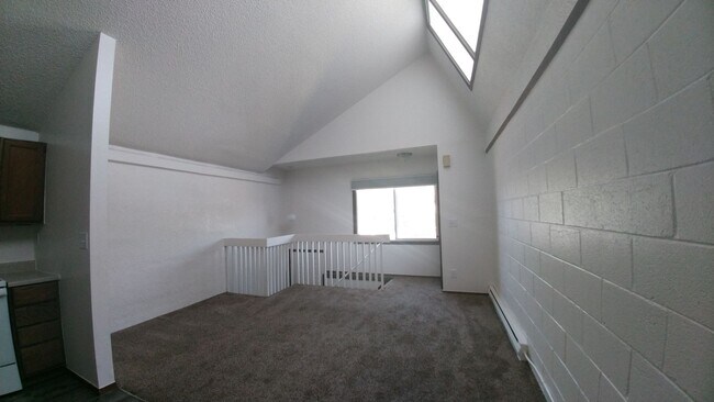 Building Photo - 1249