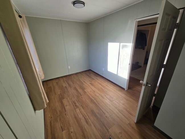 Building Photo - 624 Whirlway Dr