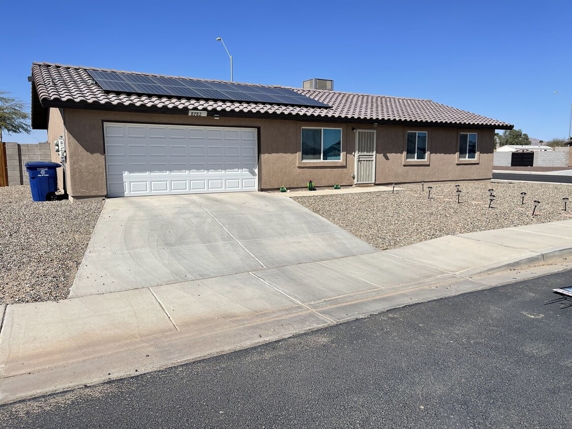 Primary Photo - 8782 E 36th Pl