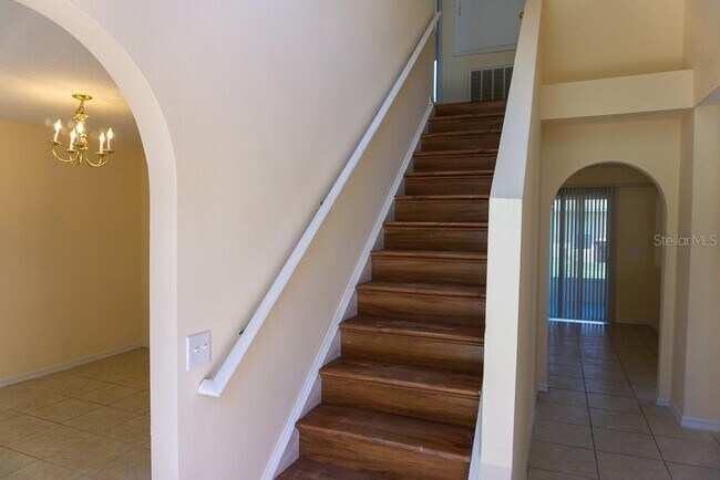 Building Photo - 442 Hammerstone Ave