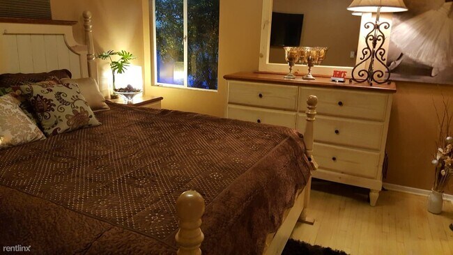Foto del edificio - 2 br, 1 bath House - 4431 S Slauson Ave