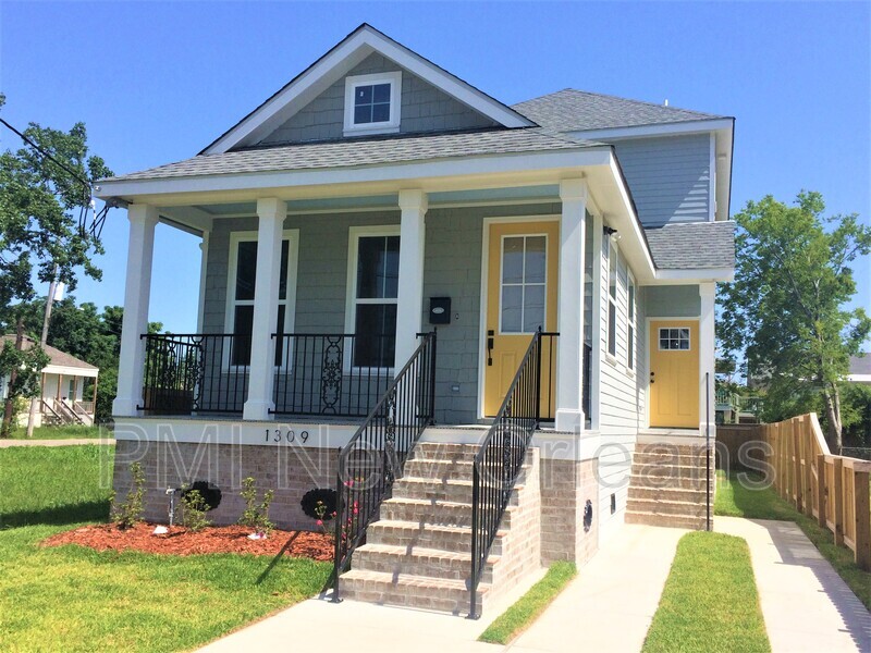 Primary Photo - 1309 Foy St