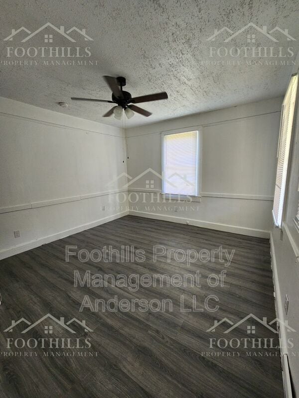 Building Photo - 221 L St