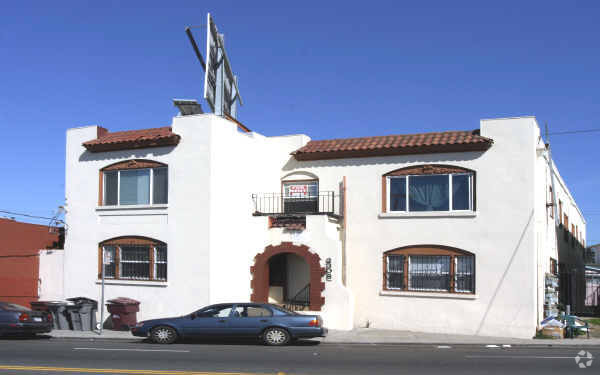 Foto del edificio - 2308 Foothill Blvd