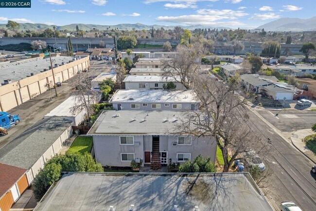 Foto del edificio - 2756 Argyll Ave