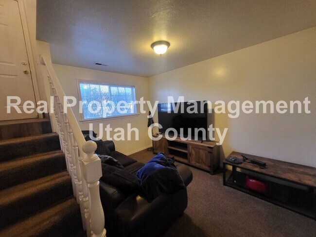 Building Photo - Provo 2 Story 4-Plex