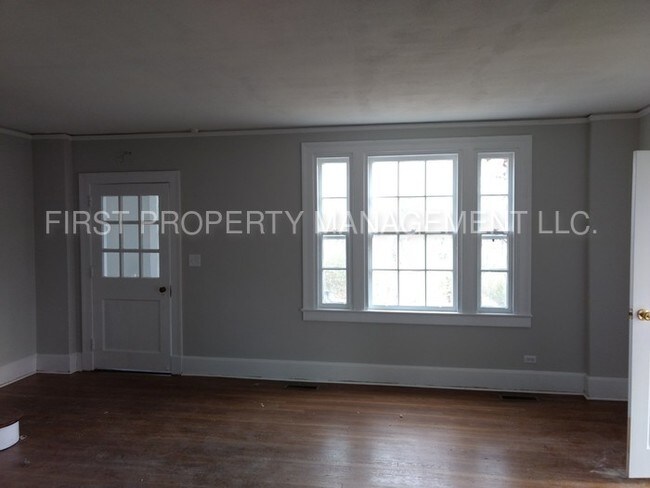 Foto del edificio - 510 Thomas Rd