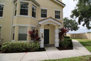 Building Photo - 170 SW Peacock Blvd