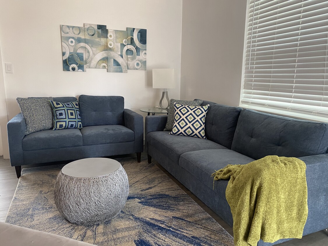 Living room - 1220 NE 5th Ter