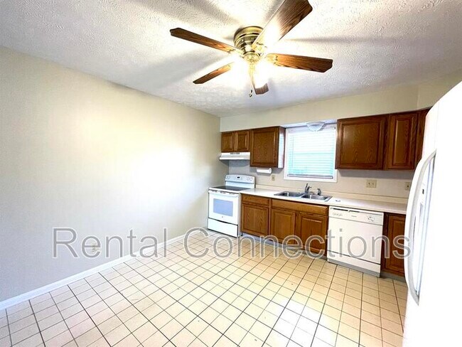 Building Photo - 703 Joseph Ln