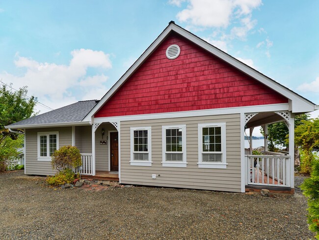 Building Photo - Port Orchard water front property - Remode...