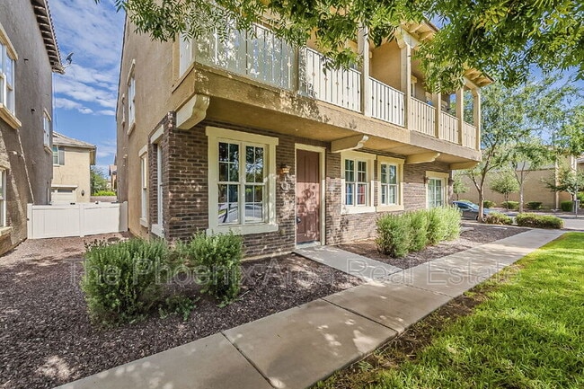 Building Photo - 885 S Osborn Ln