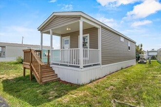 Building Photo - 38 Betty Dr