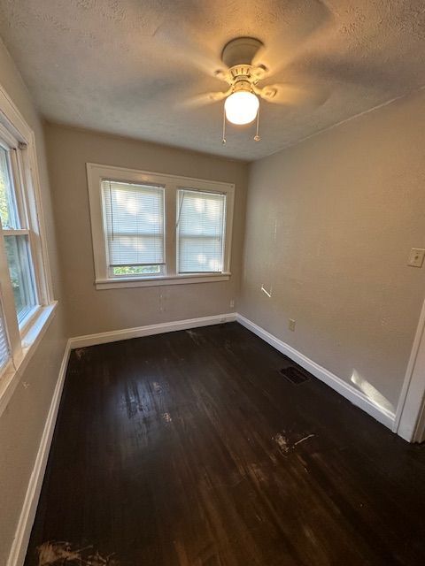 Foto del edificio - 1323 N 5th St