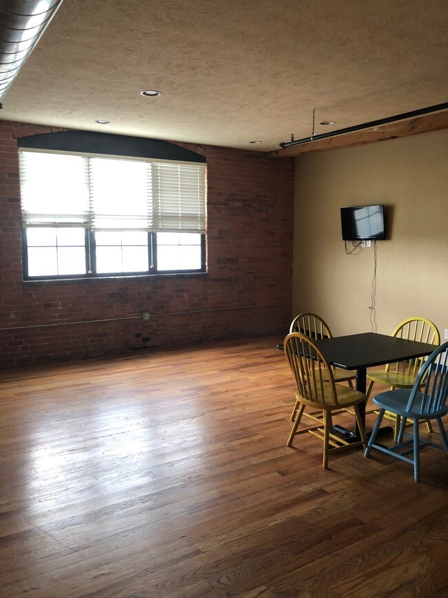 Woodard Station Lofts Apartments Owosso, MI