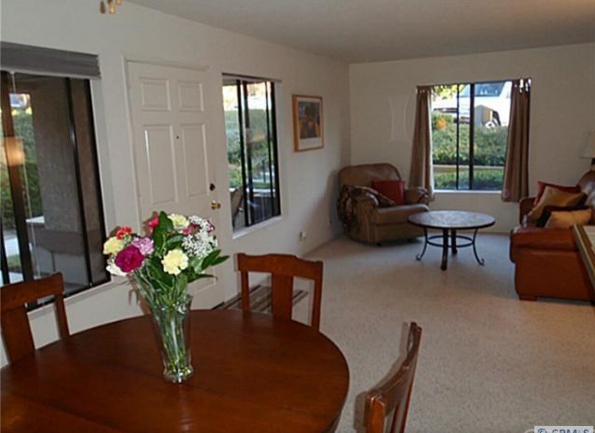 Foto principal - 22193 Center Pointe