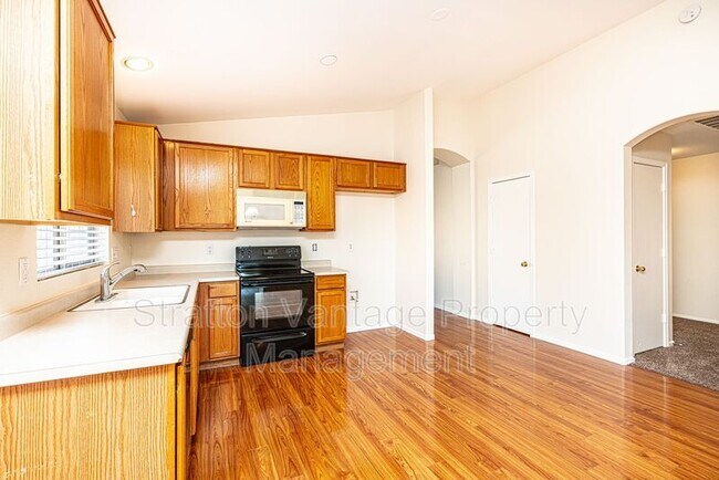 Building Photo - 650 S Voyager Dr
