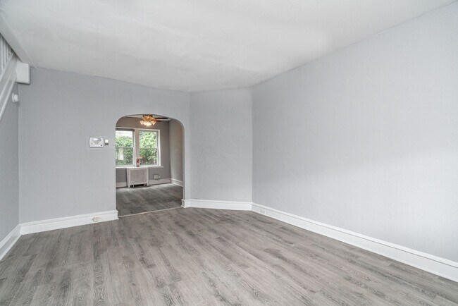 Building Photo - 5333 Hadfield Street