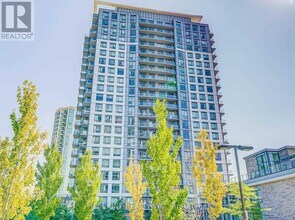 Building Photo - 195 Bonis Ave