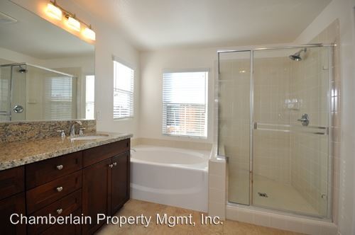 Foto del edificio - 3570 Summit Trail Ct