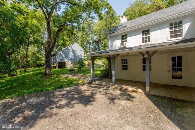 Building Photo - 2117 Gallows Hill Rd
