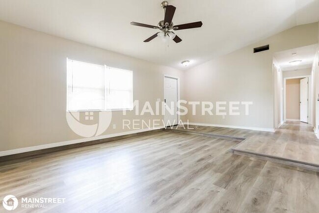 Building Photo - 3516 Denham St