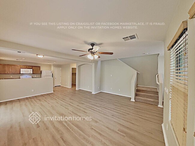 Building Photo - 944 S Sabino Dr