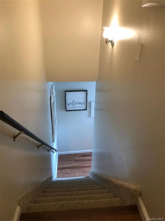 Building Photo - 44 Schneider Ave