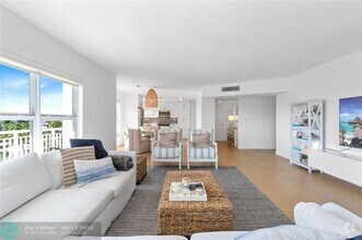 Building Photo - 3850 Galt Ocean Dr