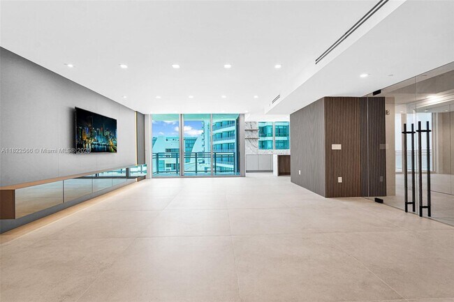 Building Photo - 3535 S Ocean Dr