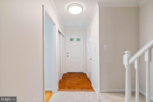 Building Photo - 2918 Oakborough Square