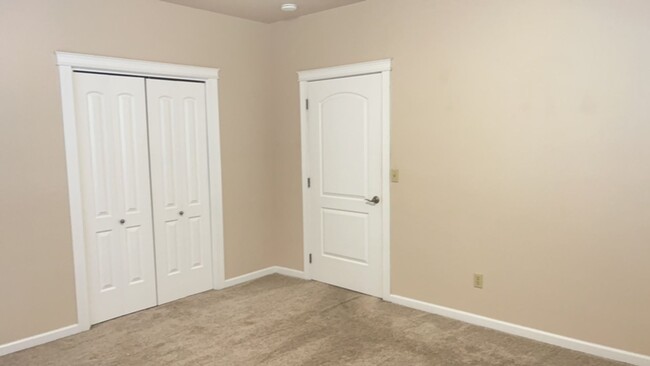 Foto del edificio - Peaceful 2-bedroom 1-bath Cottage with Dec...