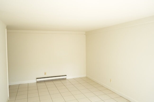 Building Photo - 109 Piedmont Ave N