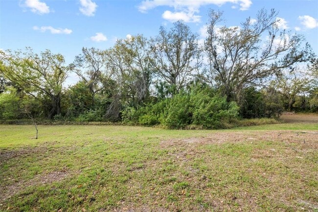 Building Photo - 6110 9th Ave Cir NE