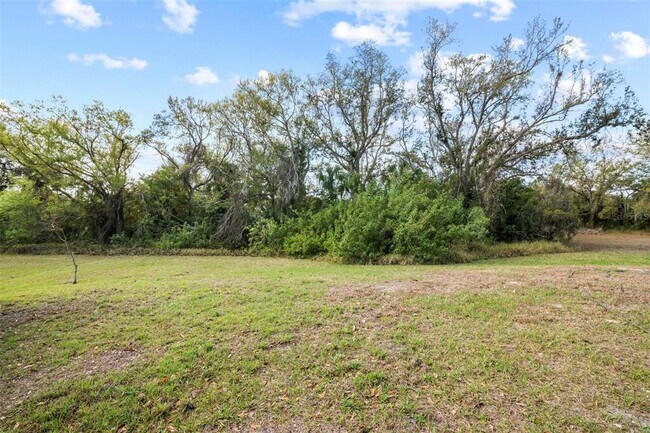 Foto del edificio - 6110 9th Ave Cir NE