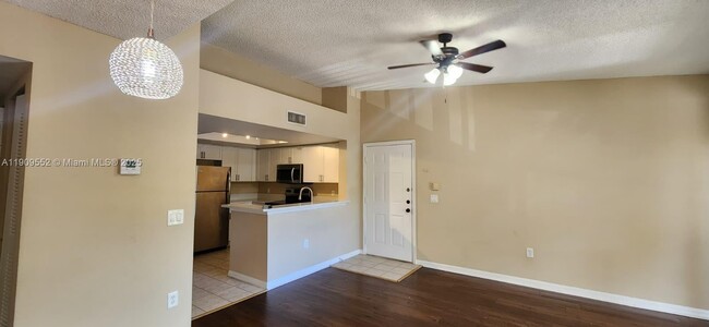 Foto del edificio - 4151 N Haverhill Rd