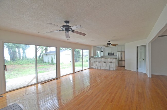 Building Photo - 1644 Oak Island Drive- James Island