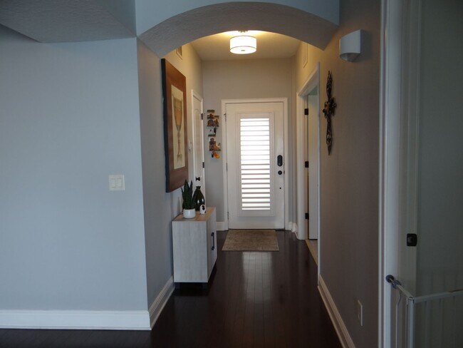 Foto del edificio - Luxury Condo for Rent