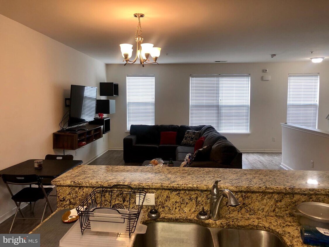 Foto principal - 170 Creekside Way