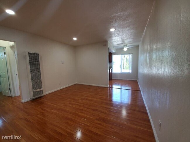 Building Photo - 2702 Washington Ave