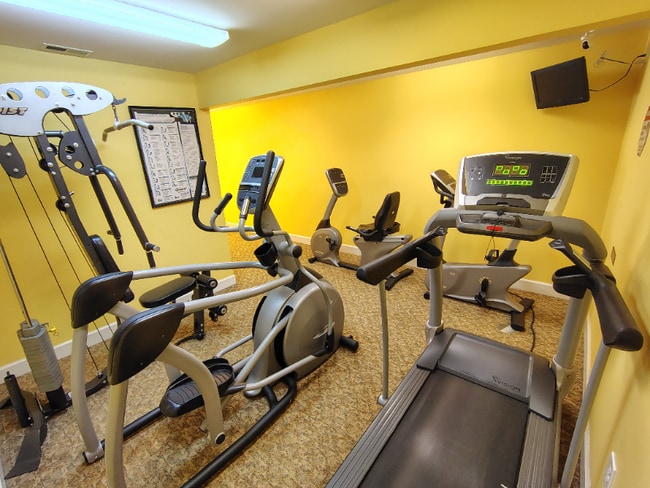 Building Photo - 600 Reusens Rd