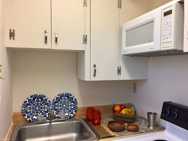 1 br, 1 bath - Kenilworth Apartments 204S - 1 br, 1 bath  - Kenilworth Apartments 204S