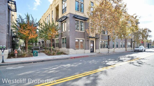 Foto del edificio - 221 N Sycamore St