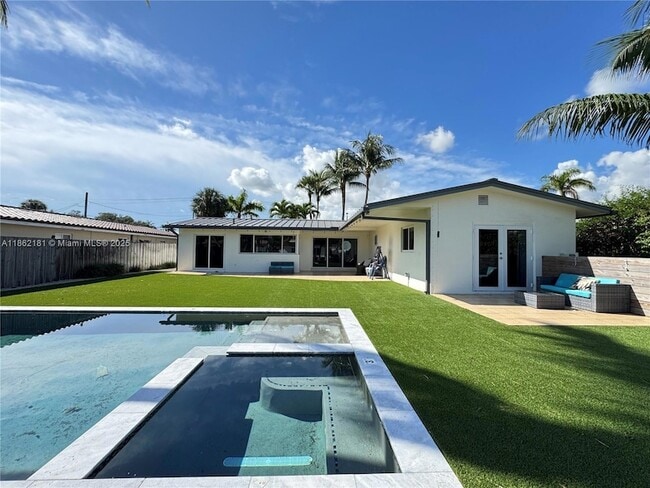Photo - 1709 SW 5th Pl House
