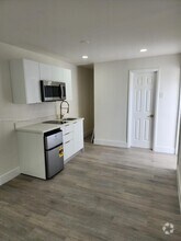 Building Photo - 2870 SW 26th St