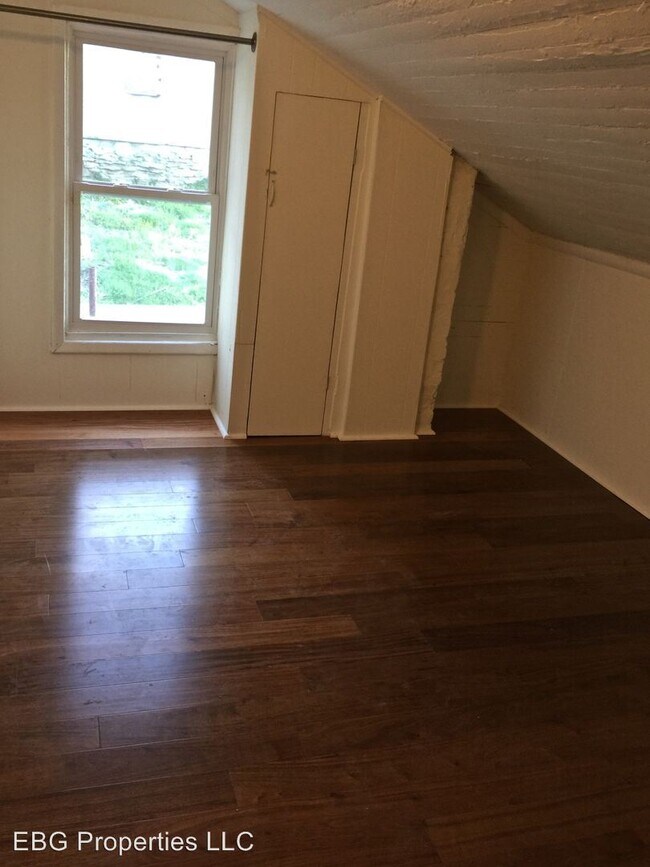 Foto del edificio - 2 br, 1 bath House - 109 Griffith